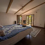 Primavera Apartment *