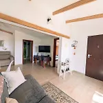 Primavera Apartment